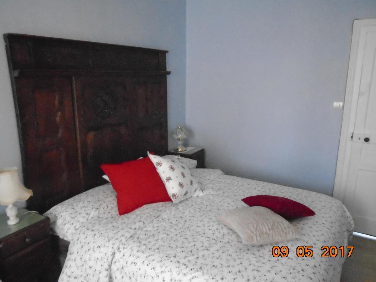 ユエルゴア La Mare Aux Fees Bed & Breakfast エクステリア 写真